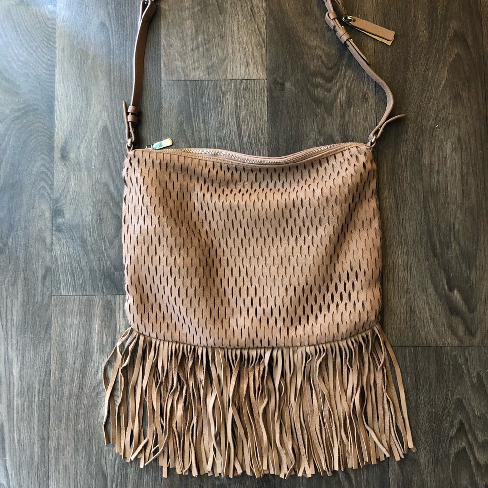 VINCE CAMUTO FRINGE SIDE BAG